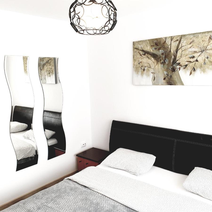 Apartament Carolina Parc Алба Юлия Екстериор снимка