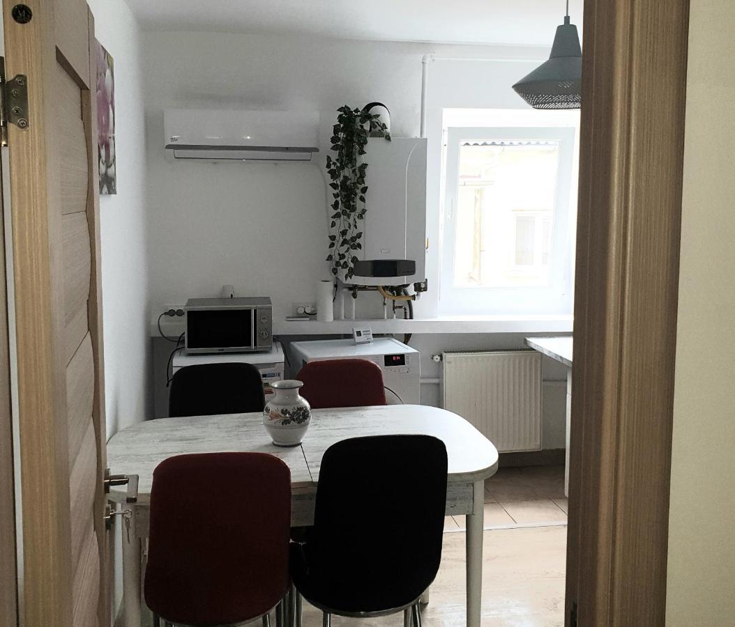 Apartament Carolina Parc Алба Юлия Екстериор снимка