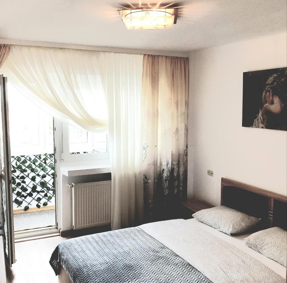 Apartament Carolina Parc Алба Юлия Екстериор снимка