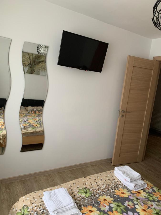 Apartament Carolina Parc Алба Юлия Екстериор снимка