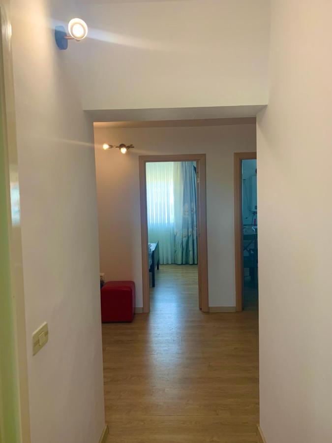 Apartament Carolina Parc Алба Юлия Екстериор снимка