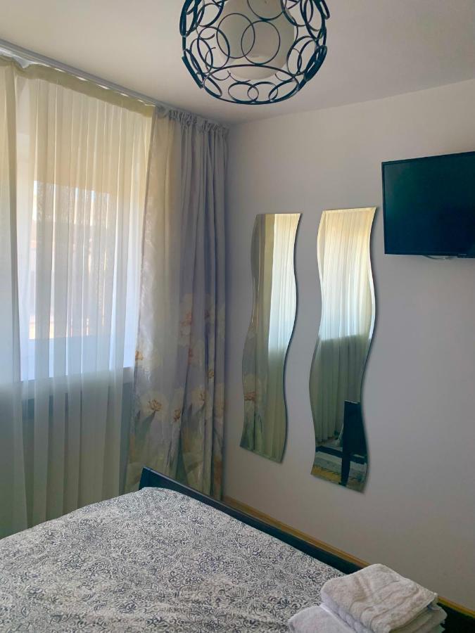 Apartament Carolina Parc Алба Юлия Екстериор снимка