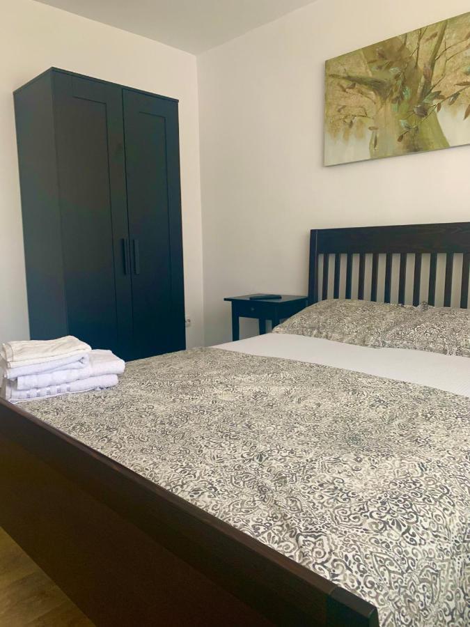 Apartament Carolina Parc Алба Юлия Екстериор снимка